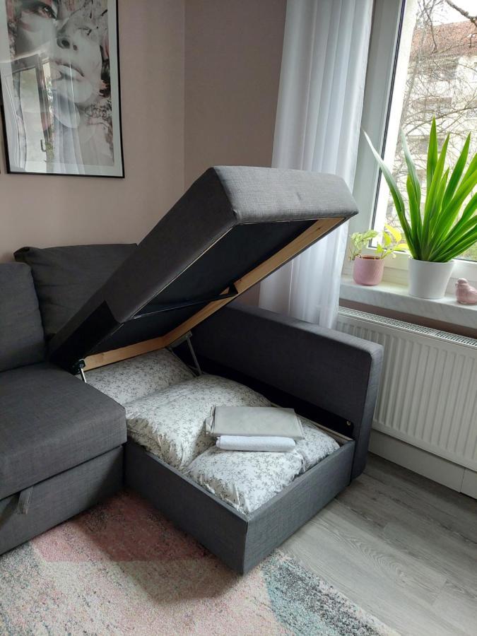 Helles Modern Eingerichtetes Apartment Halle  المظهر الخارجي الصورة