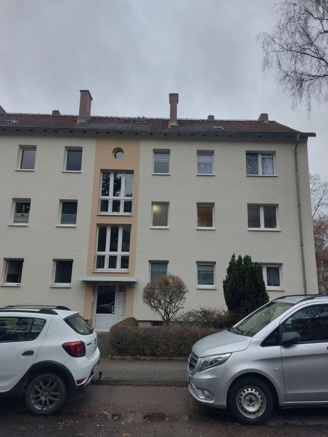 Helles Modern Eingerichtetes Apartment Halle  المظهر الخارجي الصورة