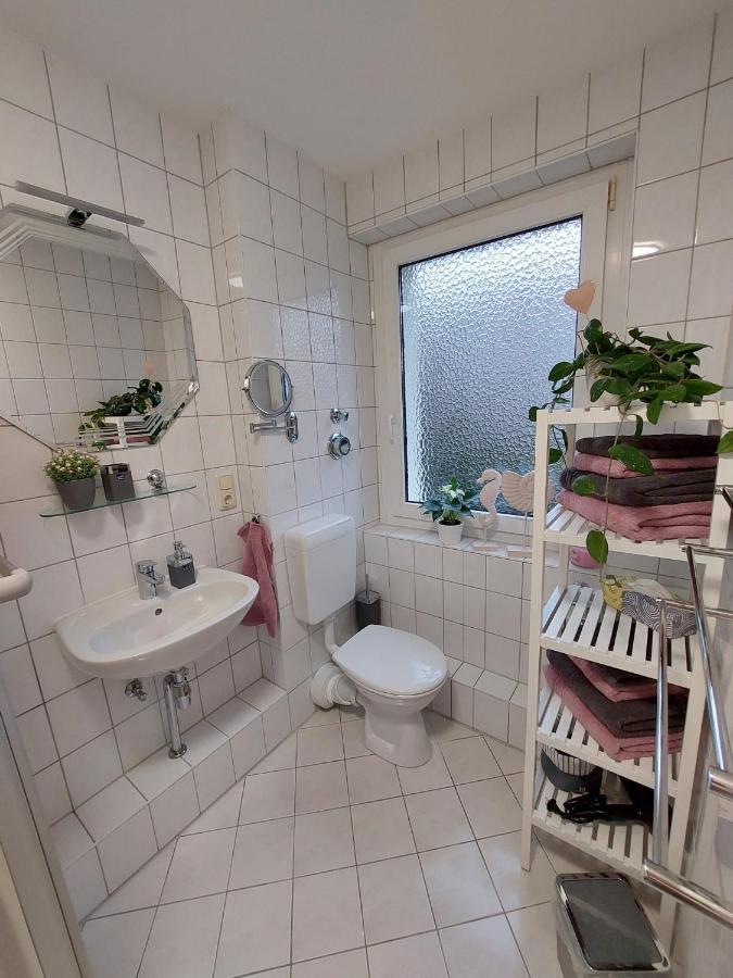 Helles Modern Eingerichtetes Apartment Halle  المظهر الخارجي الصورة