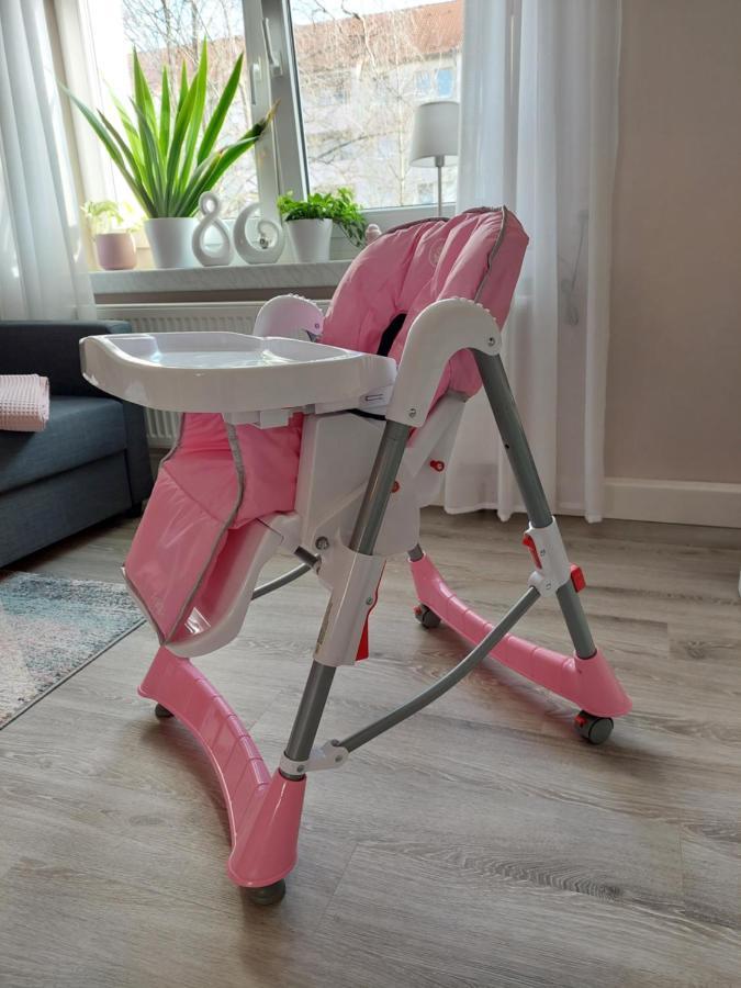 Helles Modern Eingerichtetes Apartment Halle  المظهر الخارجي الصورة