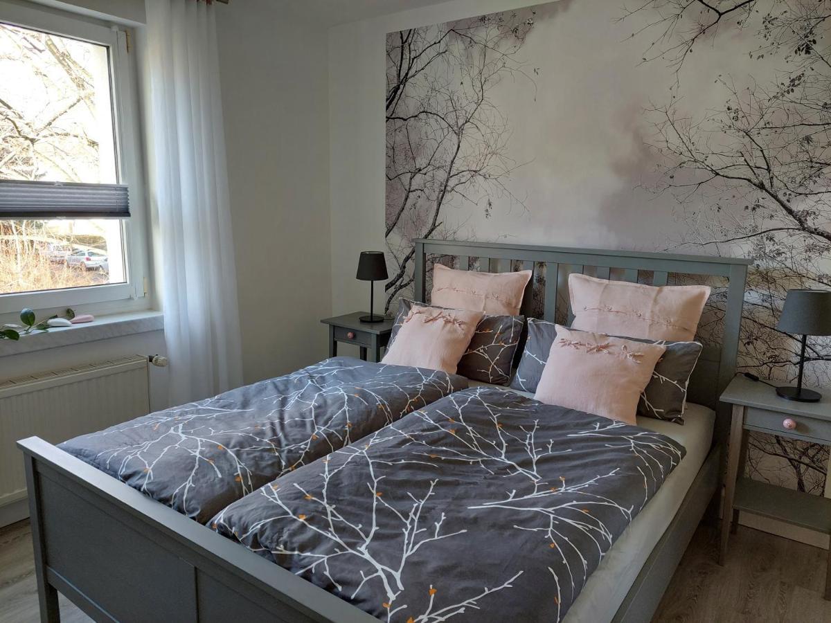 Helles Modern Eingerichtetes Apartment Halle  المظهر الخارجي الصورة